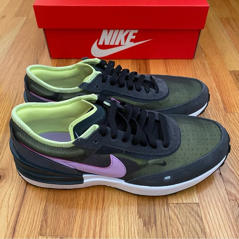 Nike Waffle One Women’s Sneakers